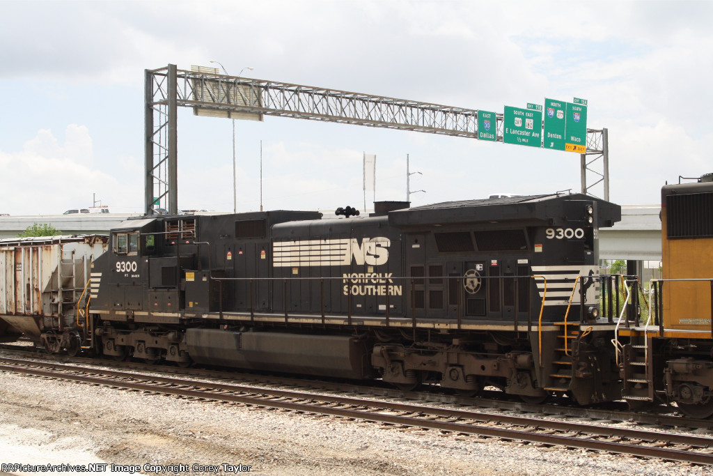 NS 9300